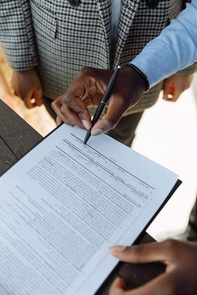 Signature d'un acte de vente